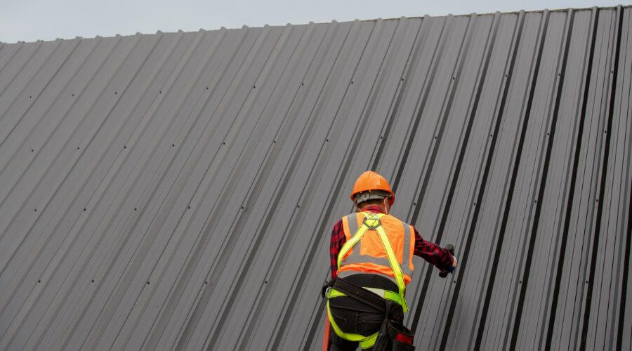 Professional gutter cleaning in Dazey, ND